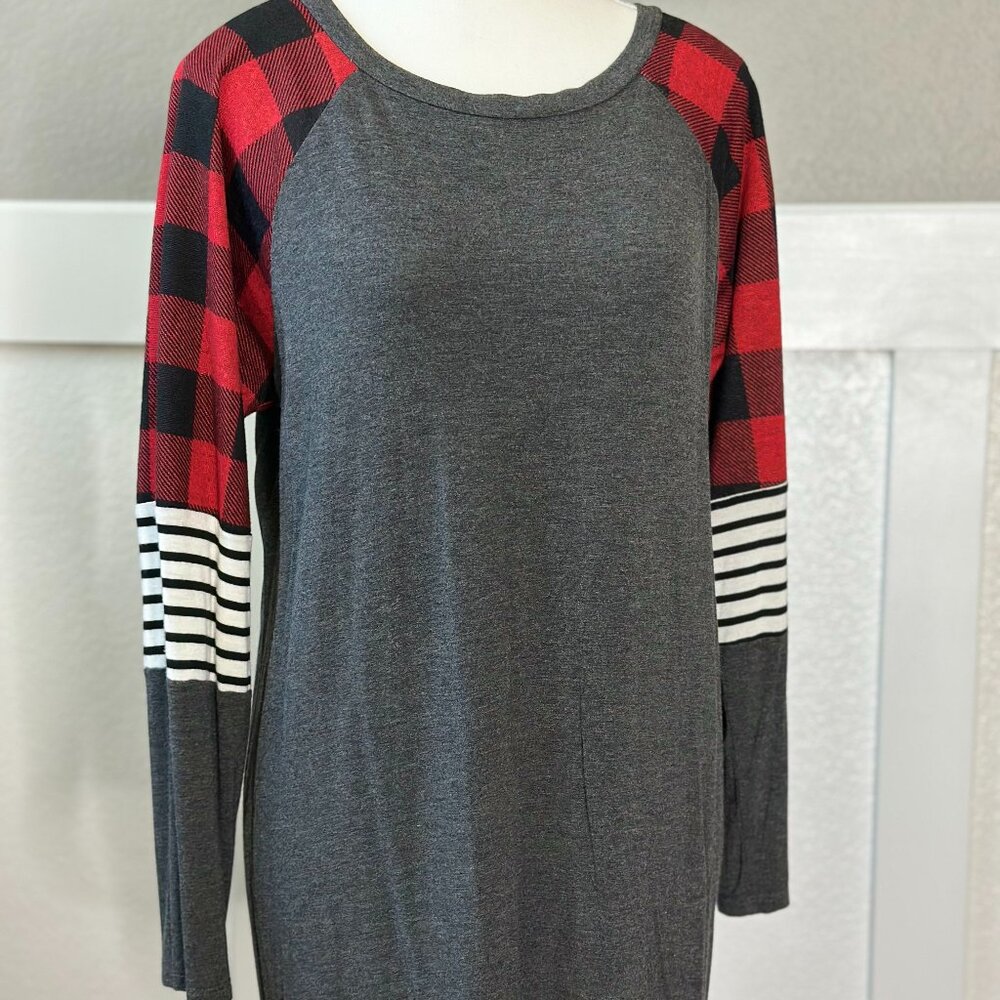 Magic Fit Top with buffalo plaid